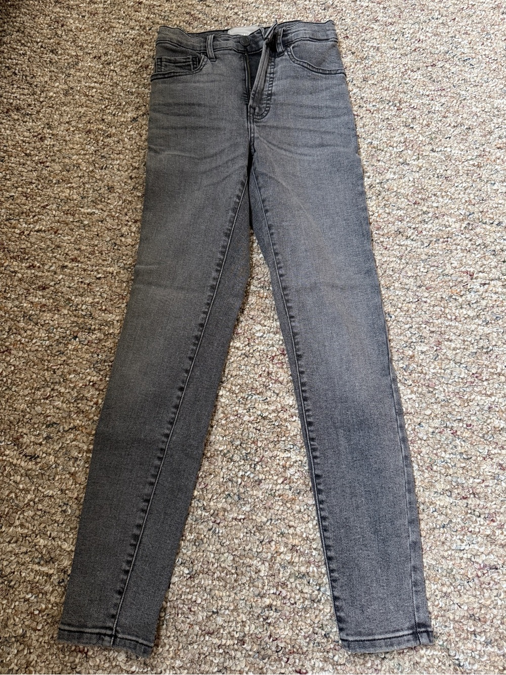 Everlane Women’s High-Rise Washed Black Ankle Length Skinny Jeans